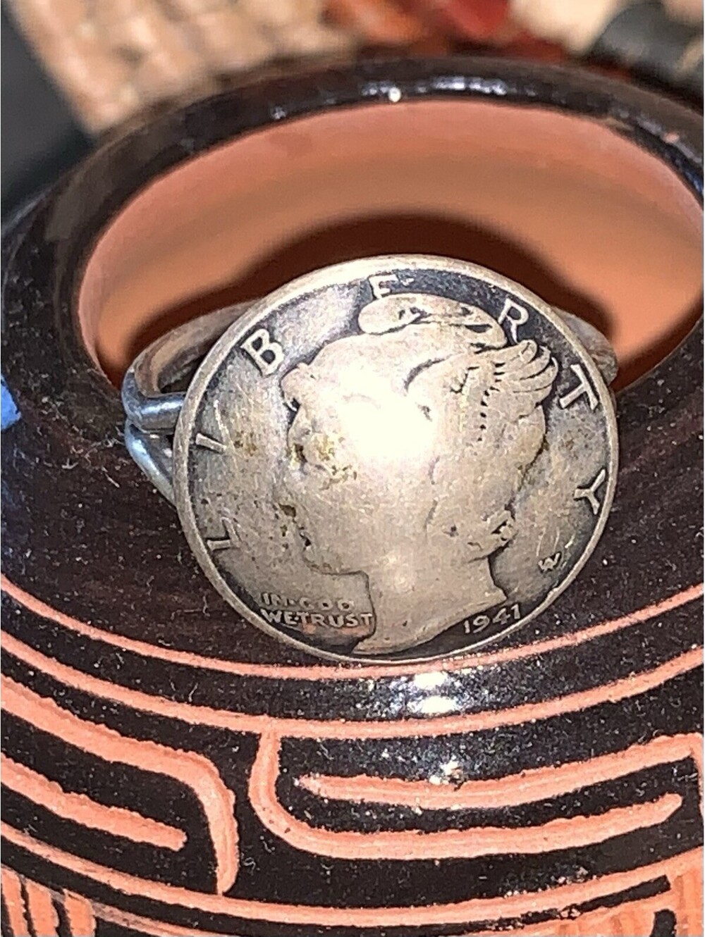 A7 1941 NAVAJO SILVER WINGED LIBERTY MERCURY DIME RING SZ 5